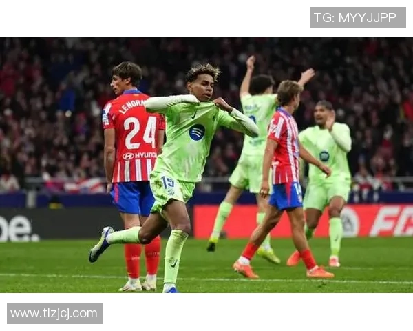 西甲焦点战巴萨与曼联互交白卷战术解析引发球迷热议